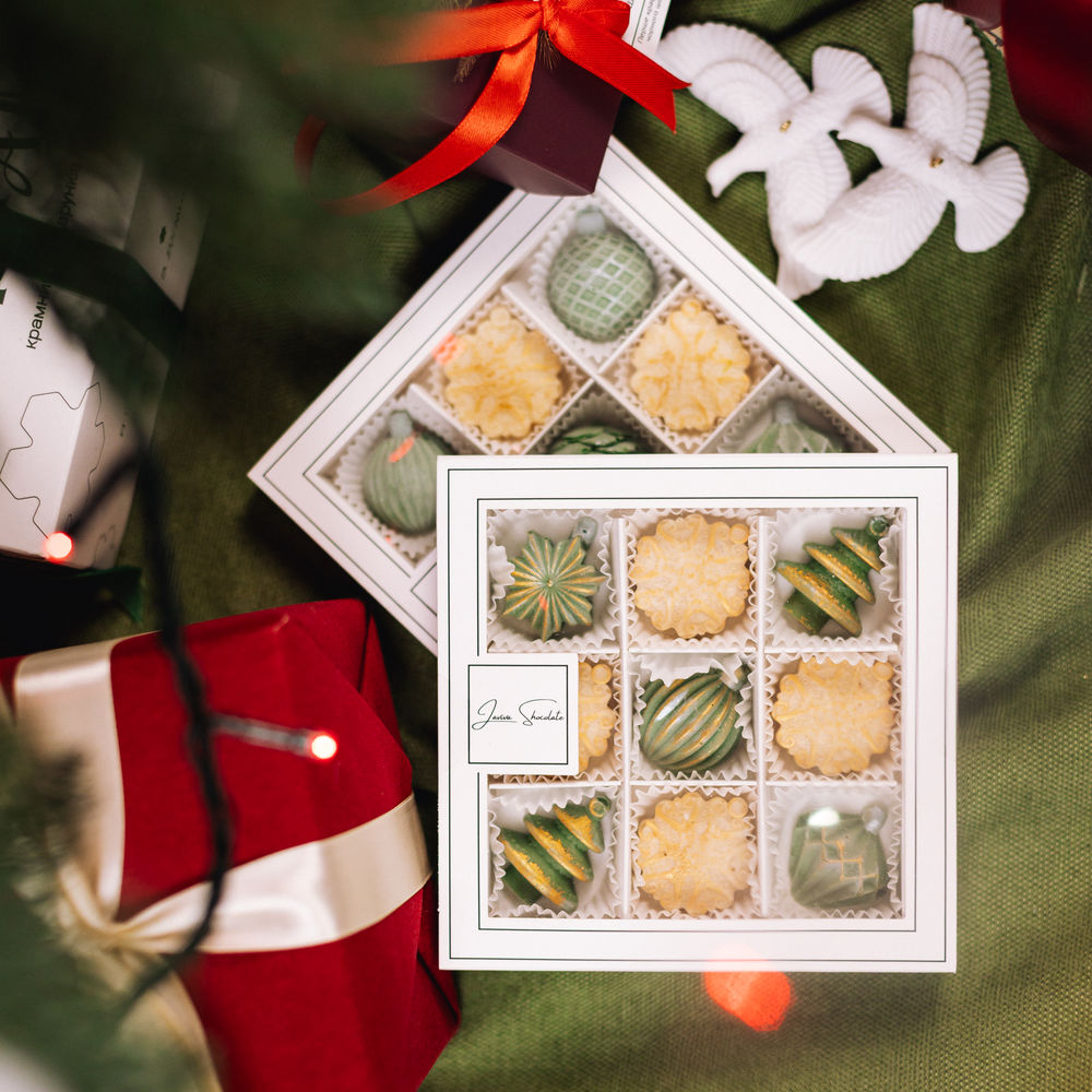 Набір цукерок Новорічні іграшки 9 шт. Фото 4
