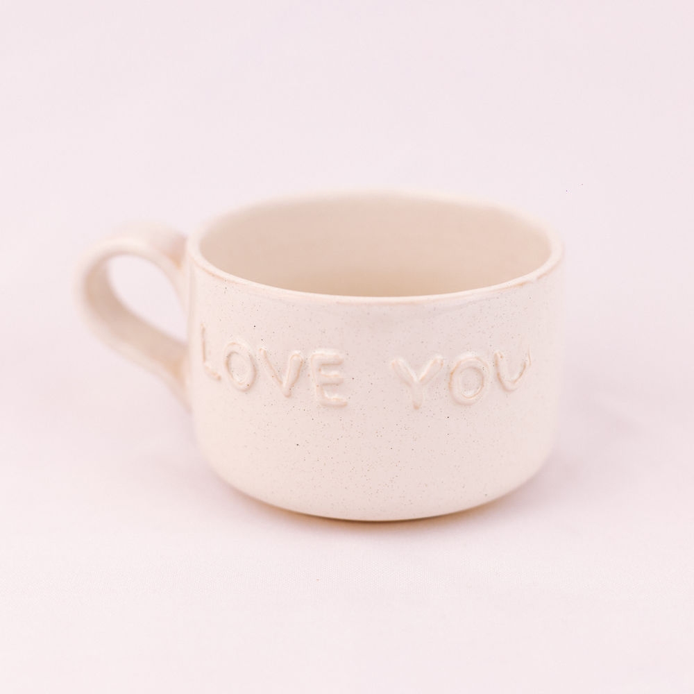 Керамічна чашка «Love you» з об'ємним написом (біла), 250 мл. Фото 2